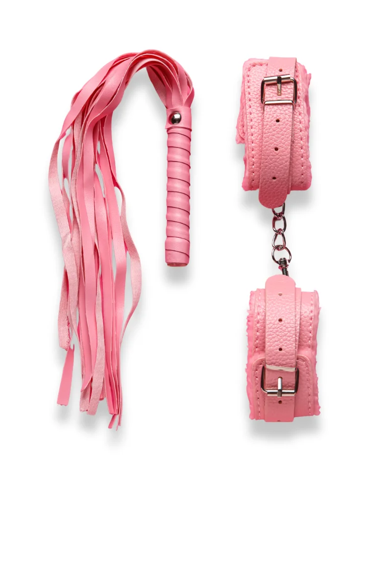 Variedad BDSM para juegos eróticos, kits de bondage y fetiches